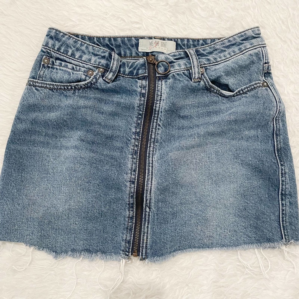 Free People We the Free Demin Distressed Zip Front Skirt Size 25
